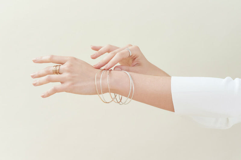 B96.3 3-loop Rose, Silver and Gold Interlocking Bangle Bracelet